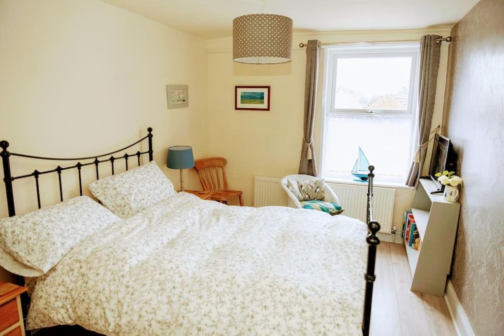 Spacious Charming Cottage Near Lake And Sea Hornsea Exterior foto